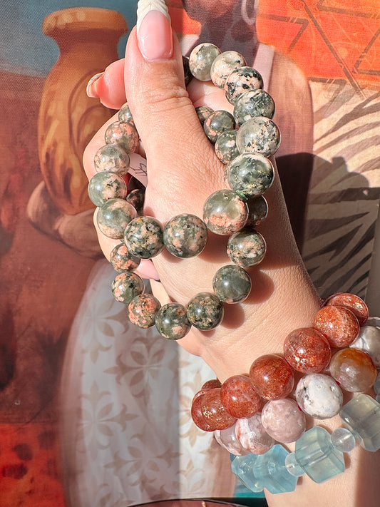 Green Flower Garden Quartz